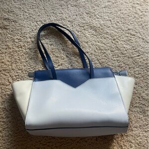 Guess faux leather shoulder purse/bag